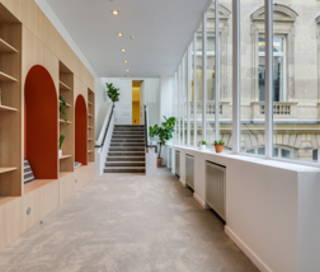 Bureau privé 59 m² 18 postes Coworking Rue d'Artois Paris 75008 - photo 6